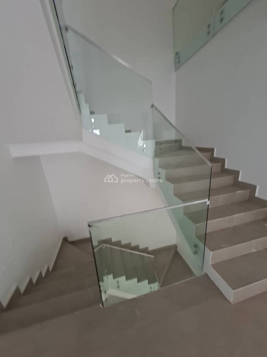 Fully Fitted and Service 4 Bedroom Semi-detached Duplex with Bq, Asokoro District, Abuja, Semi-detached Duplex for Rent