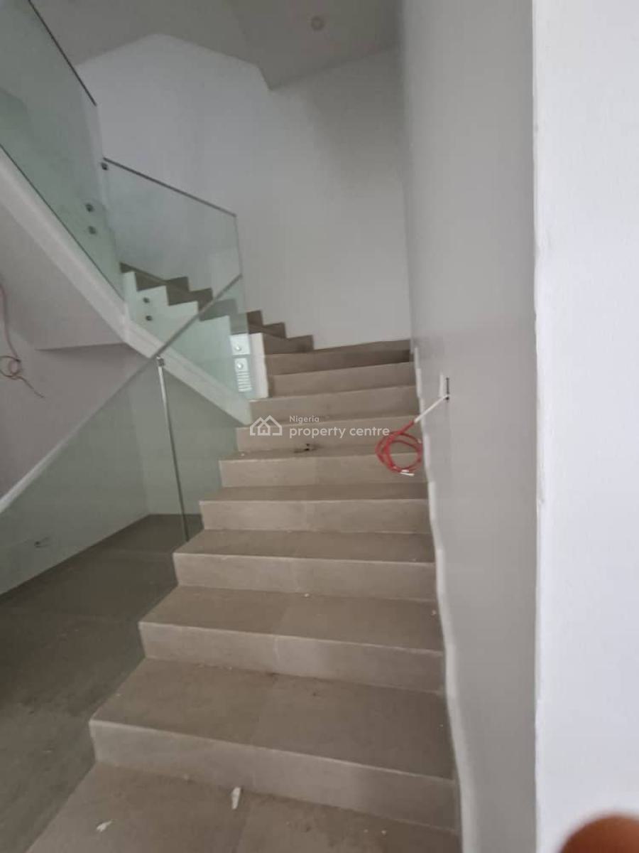 Fully Fitted and Service 4 Bedroom Semi-detached Duplex with Bq, Asokoro District, Abuja, Semi-detached Duplex for Rent