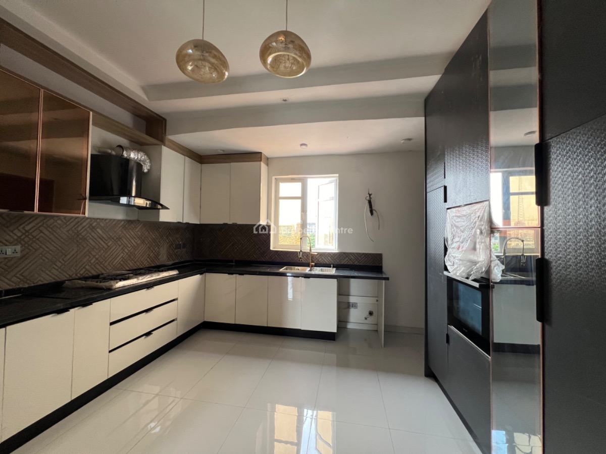 Luxury 3 Bedroom Apartment with Bq, Off Ajose Adeogun, Victoria Island (vi), Lagos, Flat / Apartment for Sale