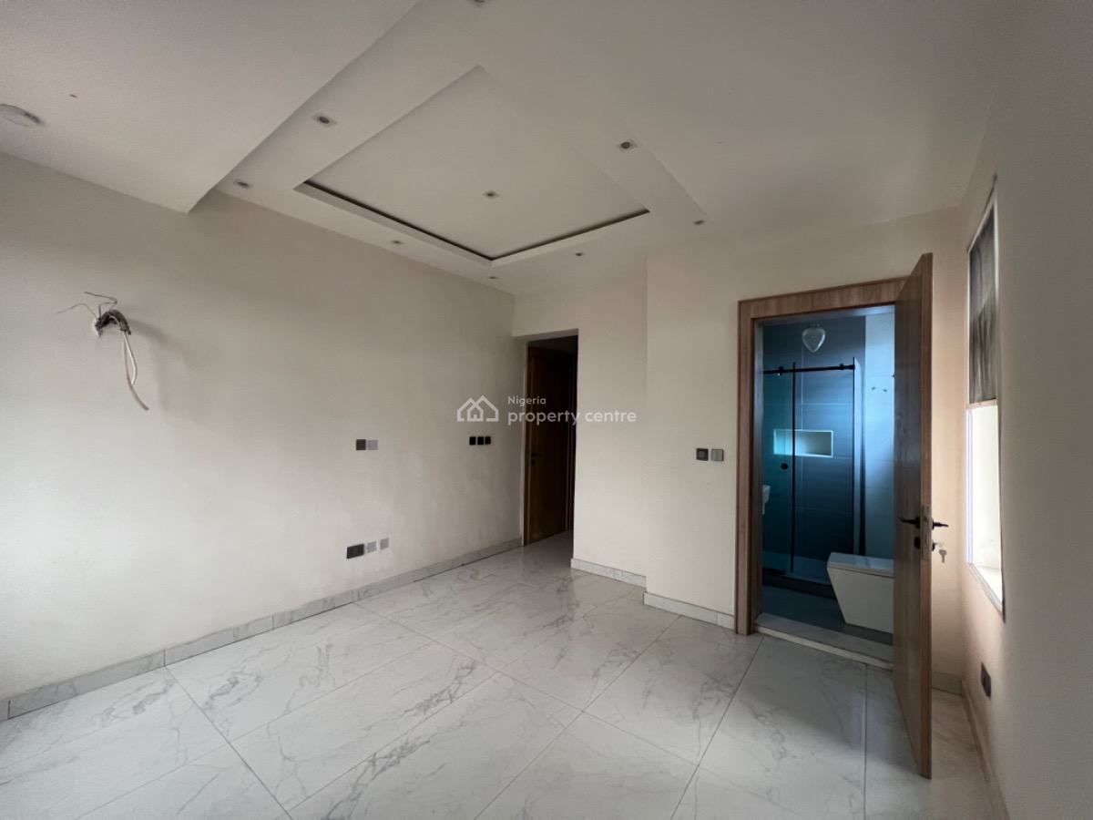 Luxury 3 Bedroom Apartment with Bq, Off Ajose Adeogun, Victoria Island (vi), Lagos, Flat / Apartment for Sale