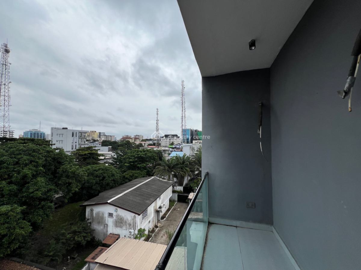 Luxury 3 Bedroom Apartment with Bq, Off Ajose Adeogun, Victoria Island (vi), Lagos, Flat / Apartment for Sale