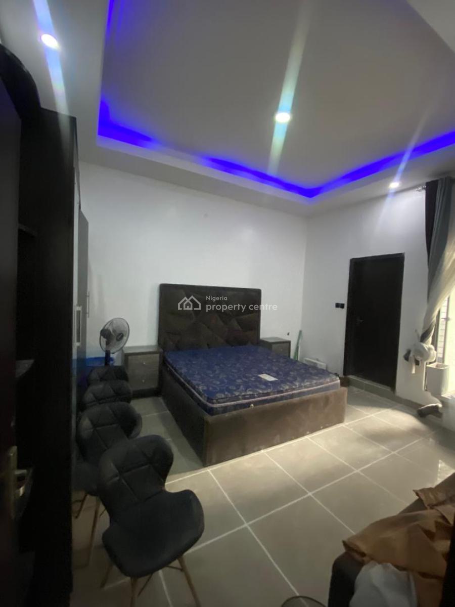 Luxury 2 Bedroom Semi Detached Duplex with Gate, Chevron , in a Secured Estatre, Lekki, Lagos, Semi-detached Duplex for Rent