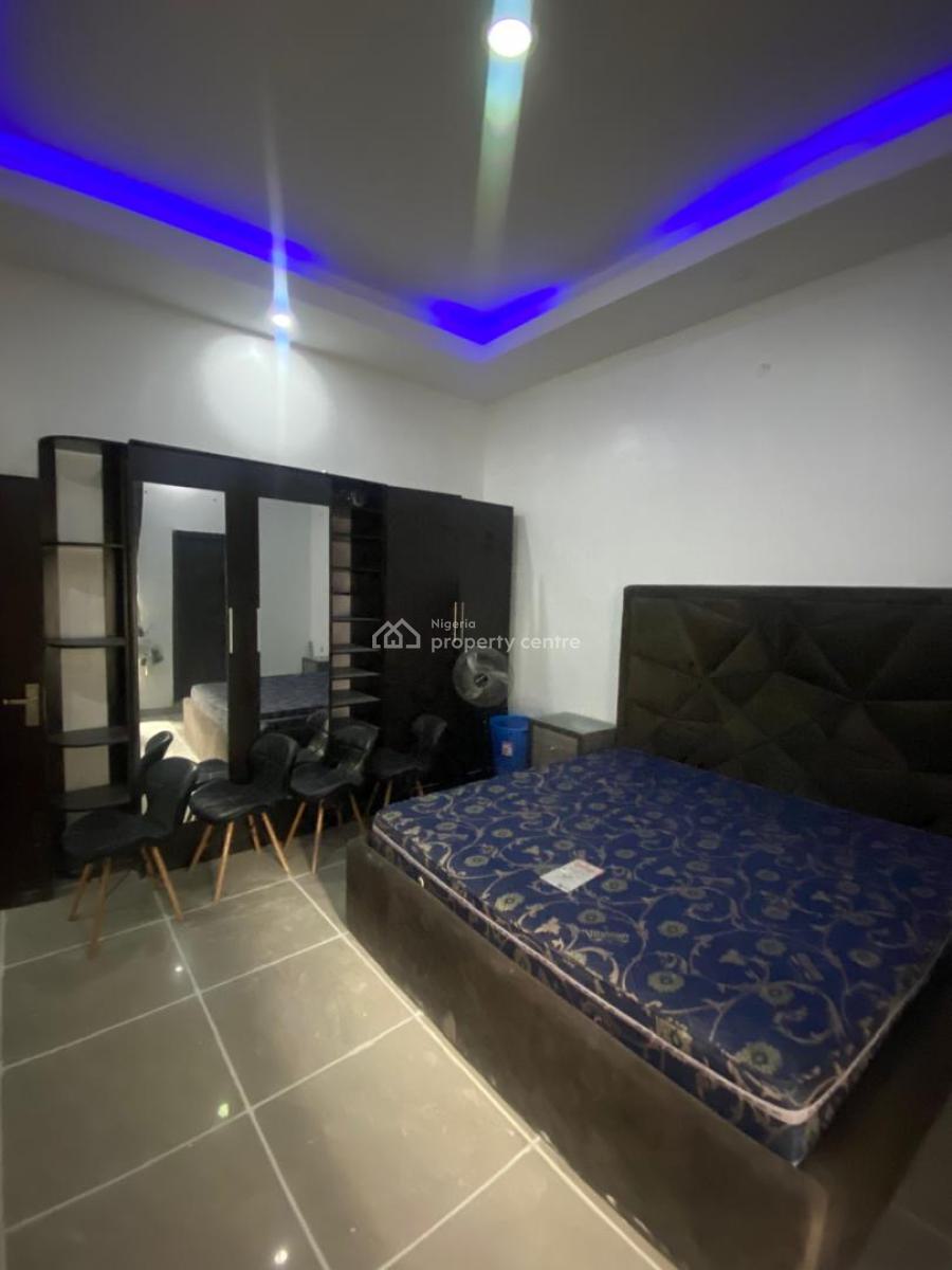 Luxury 2 Bedroom Semi Detached Duplex with Gate, Chevron , in a Secured Estatre, Lekki, Lagos, Semi-detached Duplex for Rent