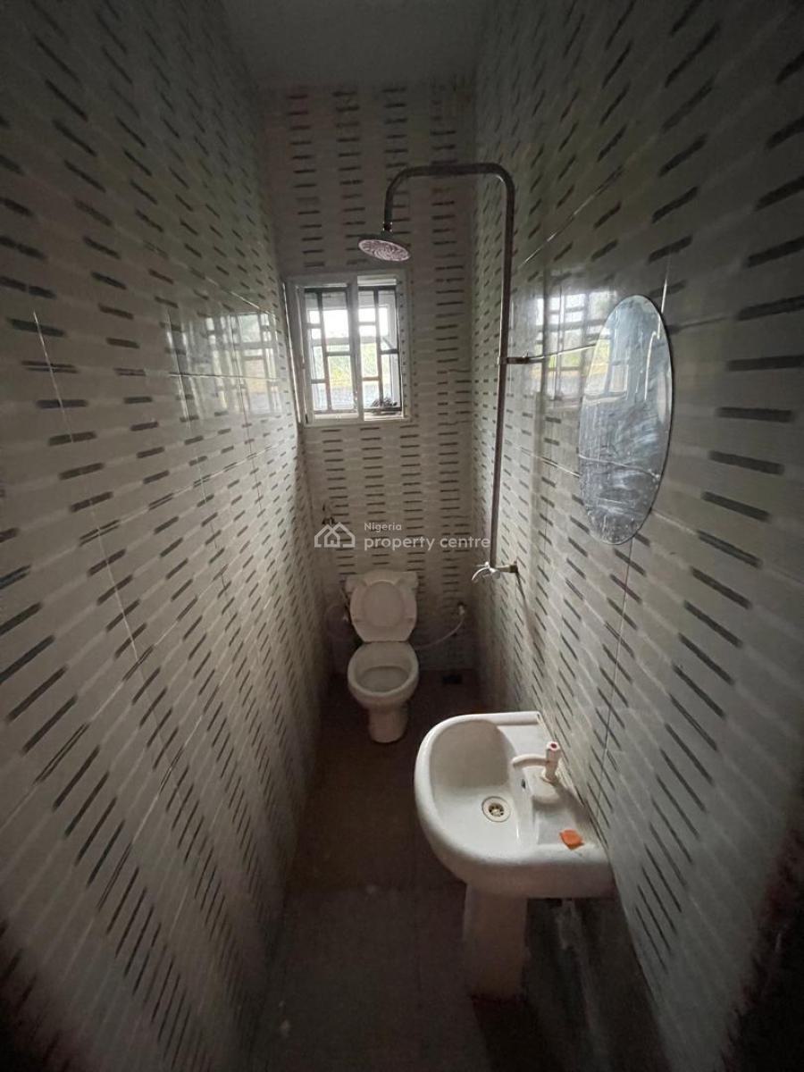 3 Bedroom Bungalow on a Plot of Land, Aroro Kole, Barracks Road, Ojoo, Ibadan, Oyo, Detached Bungalow for Sale