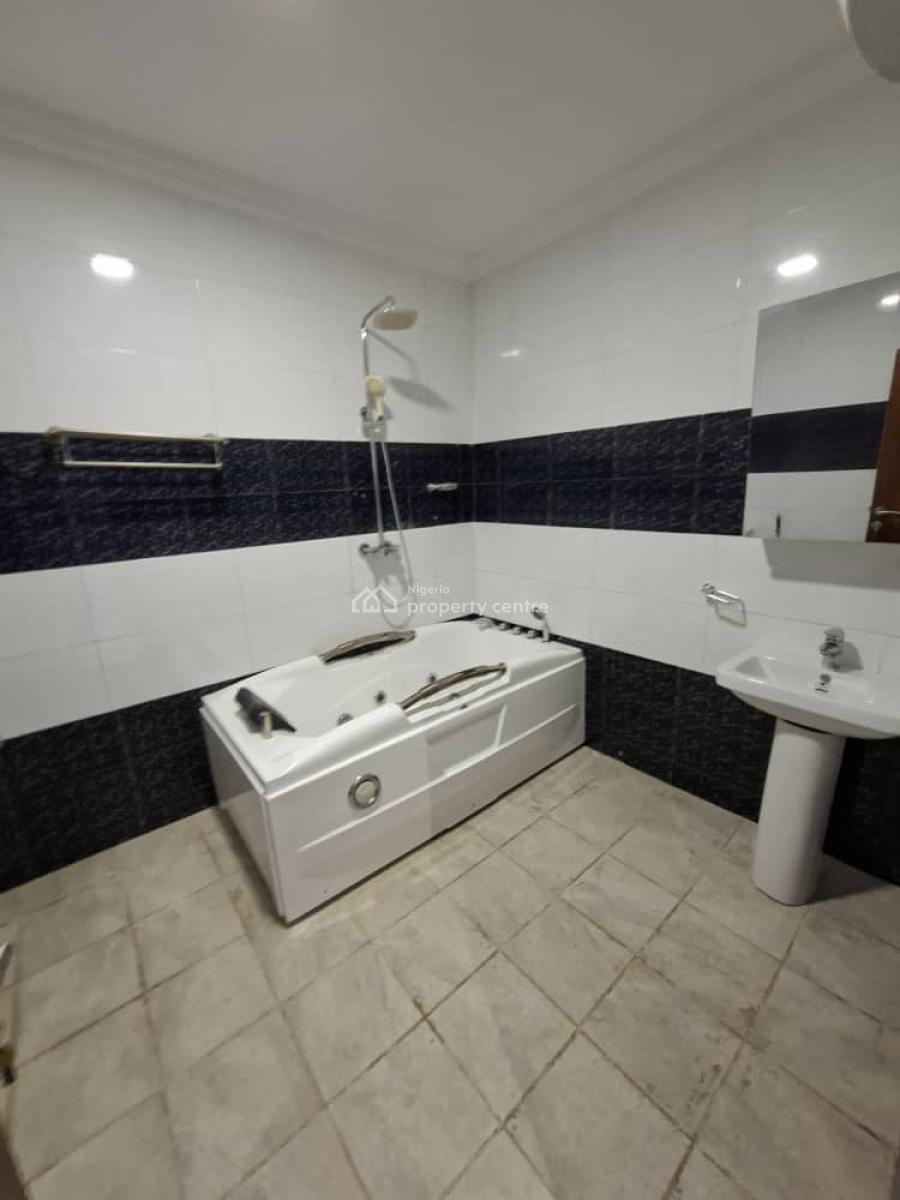6 Units of Spacious 3 Bedroom Flat + Bq. Serviced Sith Central Gen &, Guzape Abuja, Guzape District, Abuja, Flat / Apartment for Rent