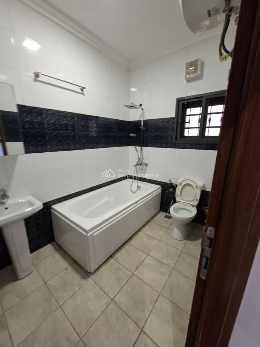 6 Units of Spacious 3 Bedroom Flat + Bq. Serviced Sith Central Gen &, Guzape Abuja, Guzape District, Abuja, Flat / Apartment for Rent