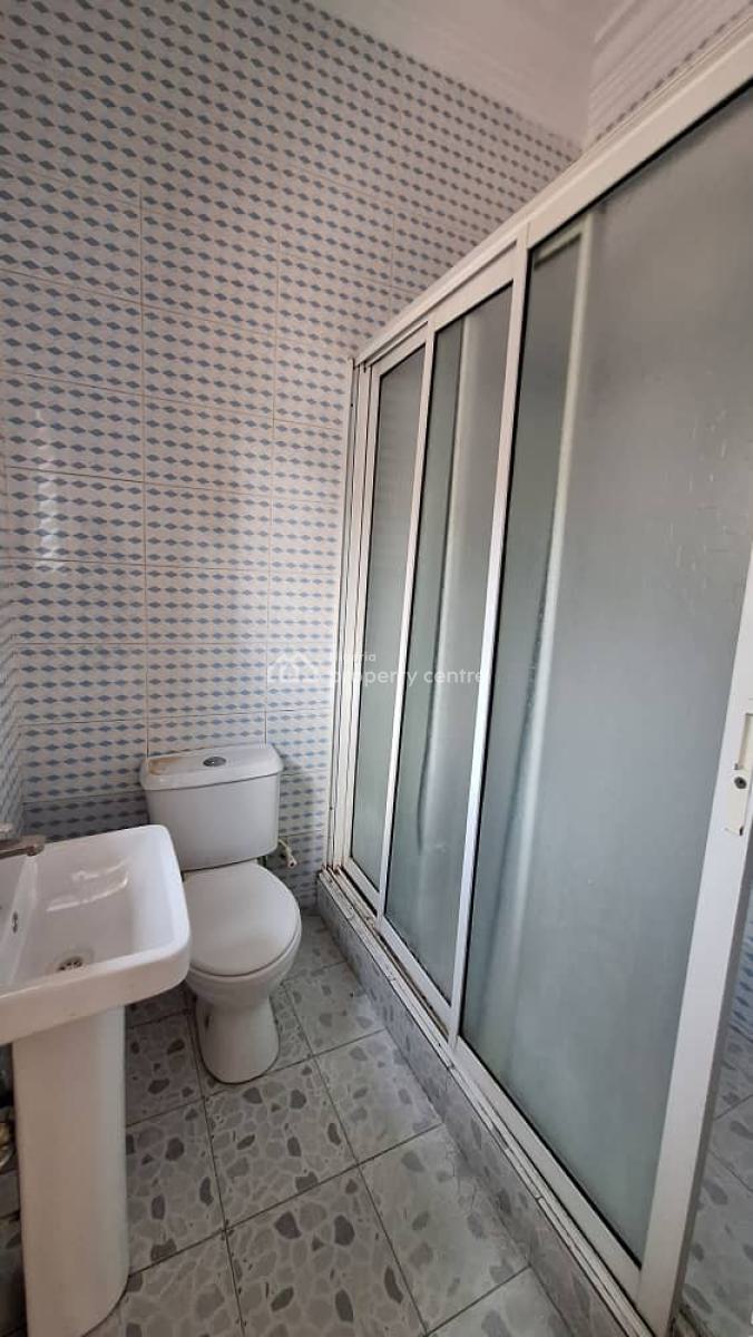 Well Maintained Spacious 3 Bedroom Apartment (no Bq), Off Fola Osibo Lekki Phase 1, Lekki Phase 1, Lekki, Lagos, Flat / Apartment for Rent