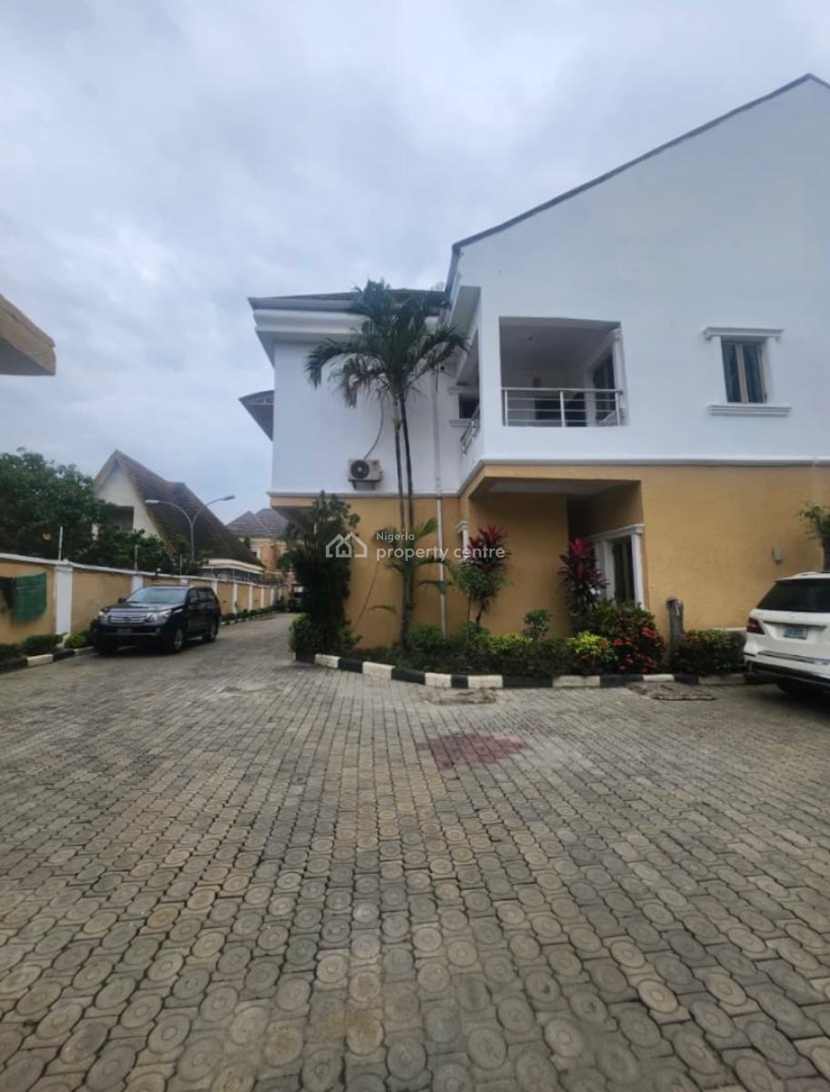 Very Clean 4 Bedroom Terrace Duplex with 2 Sitting Room and a Room Bq, Maitama District, Abuja, Terraced Duplex for Rent