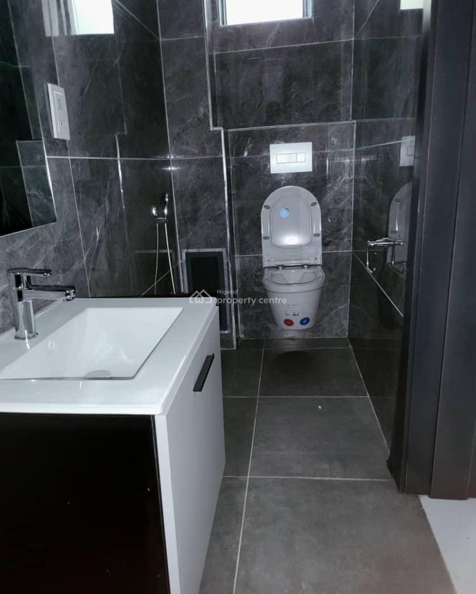 2 Bedroom Maisonnette, Lekki Phase 1, Lekki, Lagos, House for Sale