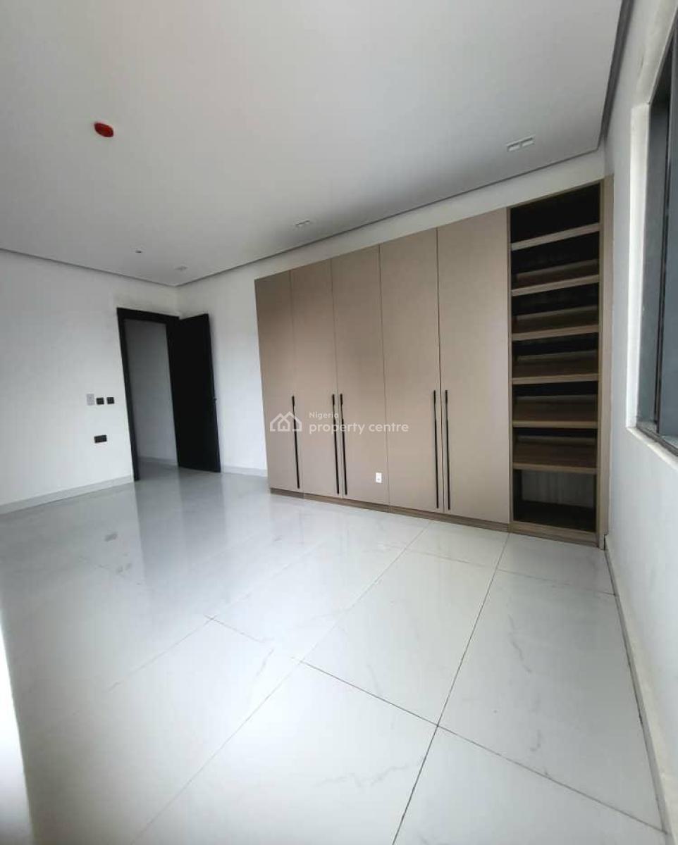 2 Bedroom Maisonnette, Lekki Phase 1, Lekki, Lagos, House for Sale