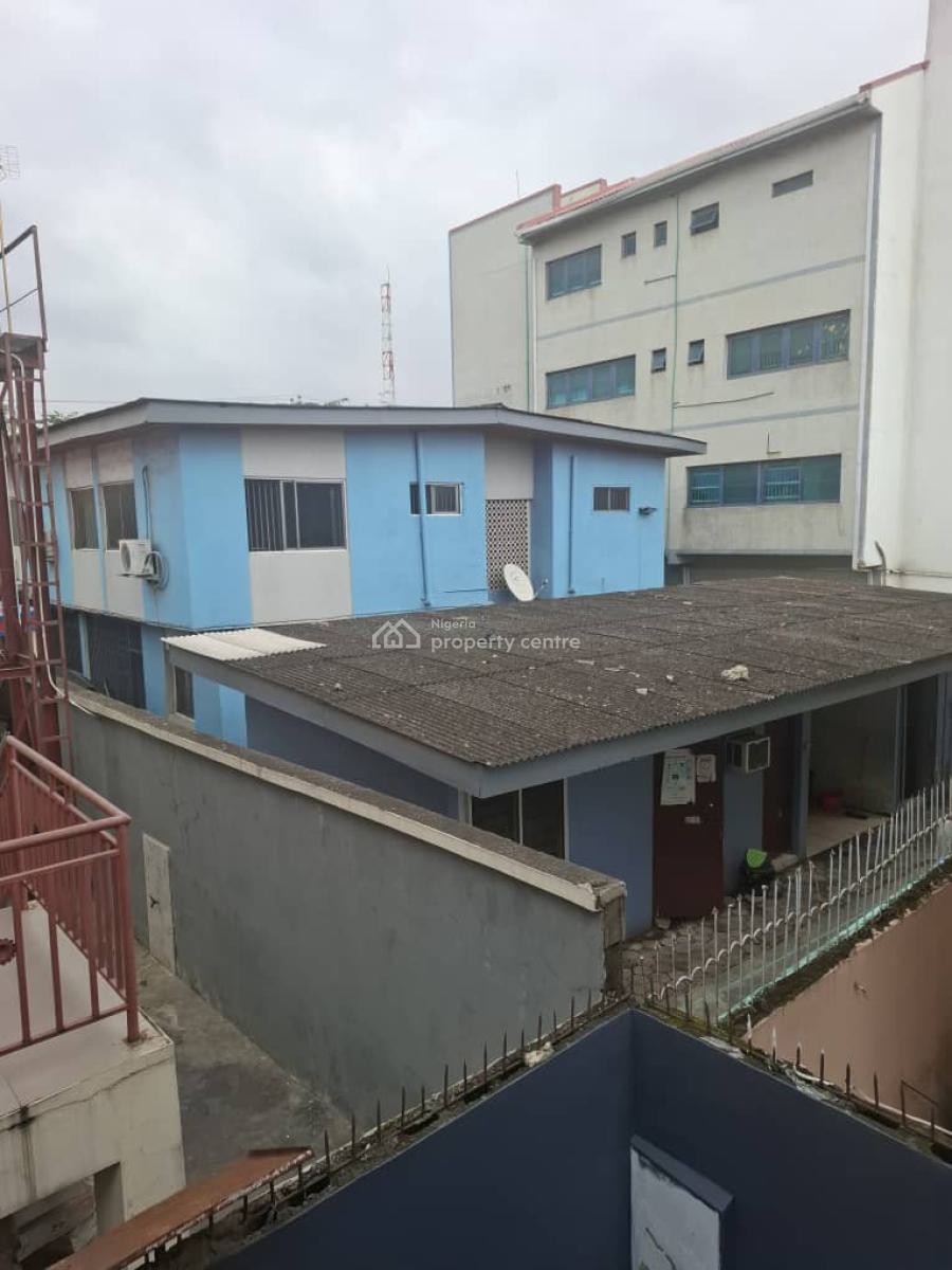 a Block of 4 Flats, Akoka, Yaba, Lagos, Block of Flats for Sale