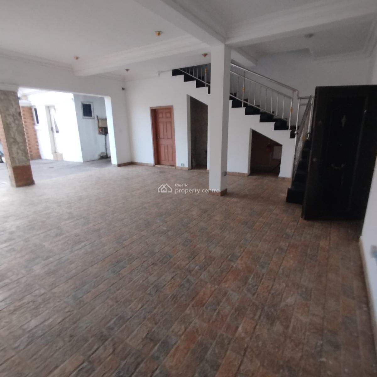 Nice 5 Bedroom Semi Detached Duplex with Bq, Oral Estate, Lekki Expressway, Lekki, Lagos, Semi-detached Duplex for Rent