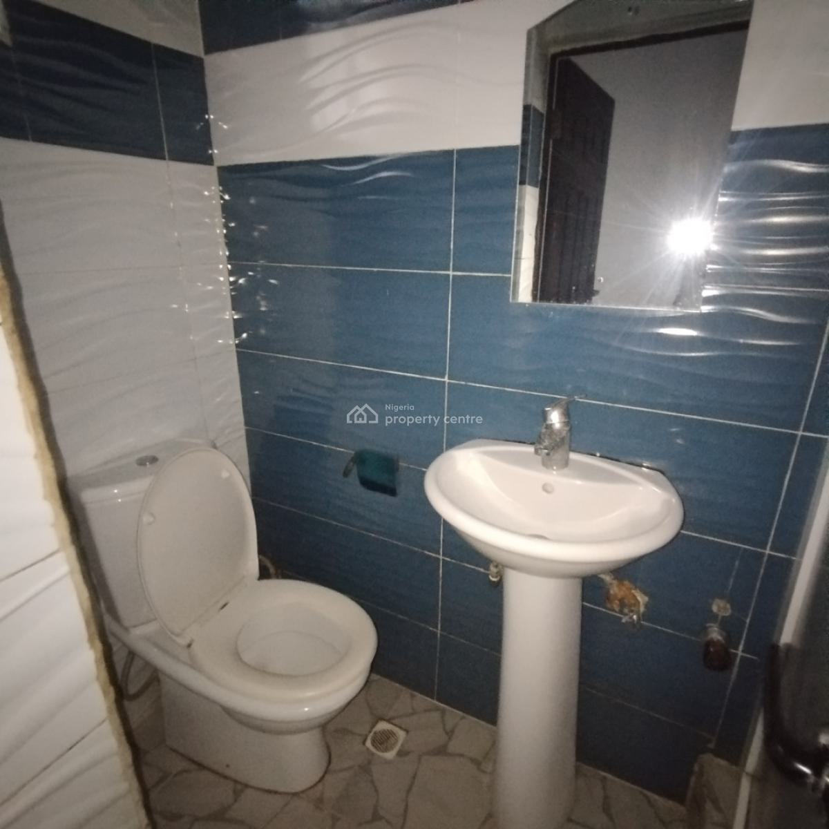Nice 5 Bedroom Semi Detached Duplex with Bq, Oral Estate, Lekki Expressway, Lekki, Lagos, Semi-detached Duplex for Rent