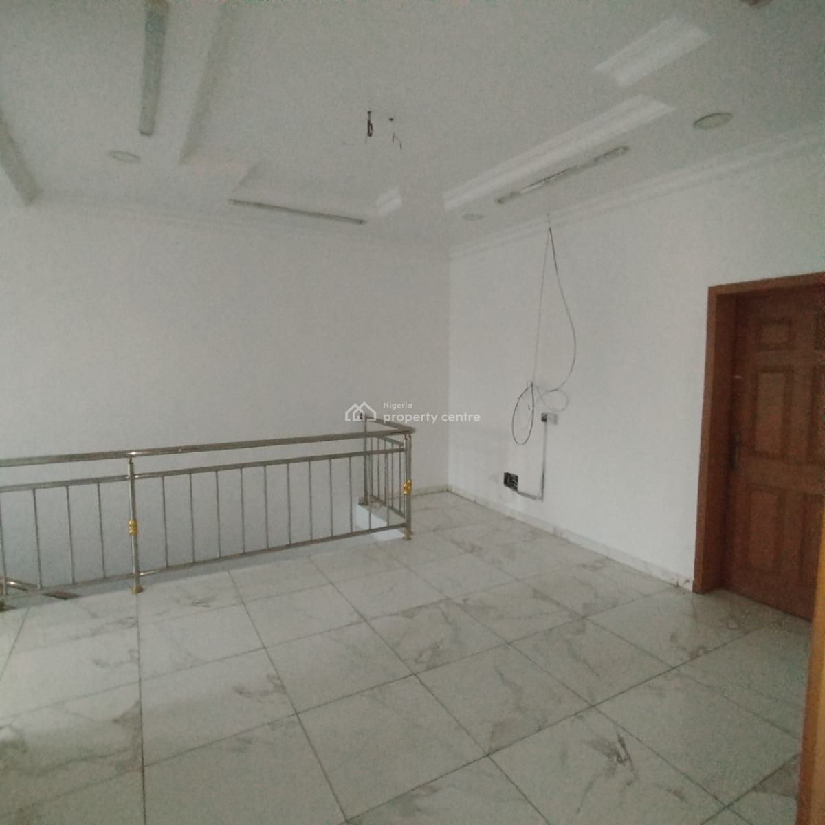 Nice 5 Bedroom Semi Detached Duplex with Bq, Oral Estate, Lekki Expressway, Lekki, Lagos, Semi-detached Duplex for Rent