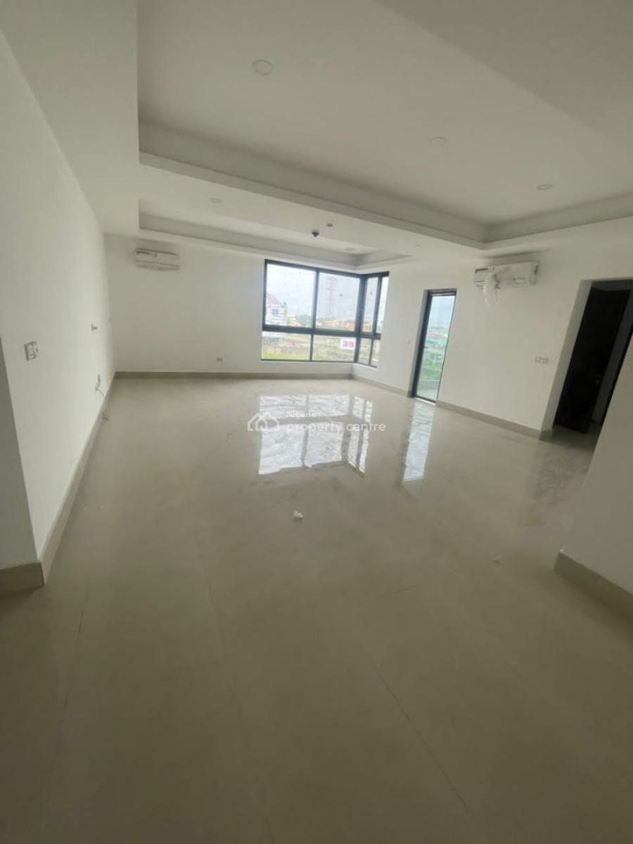 Luxury 3 Bedroom Apartment with Bq, Lekki Phase 1, Lekki, Lagos, Flat / Apartment for Sale