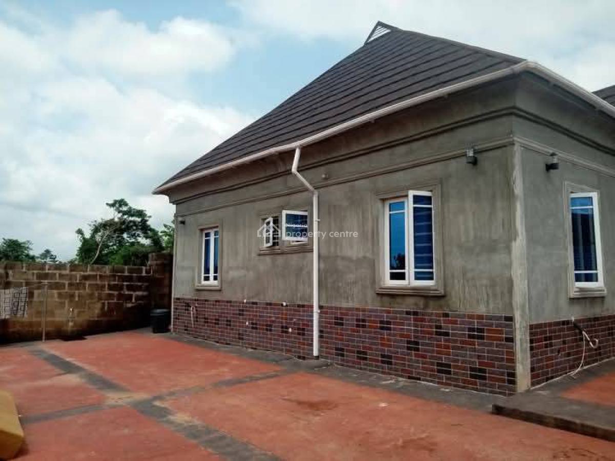 Luxury 3 Bedroom Flat, Aroro Kole Barrack Road, Ojoo, Ibadan, Ibadan, Oyo, Flat / Apartment for Sale