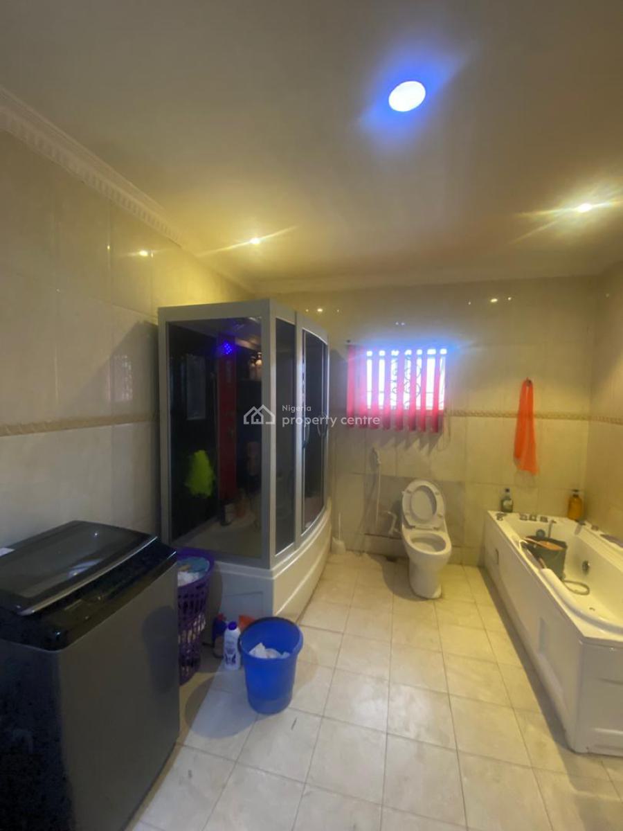 Luxury Serviced & Fully Furnished 2 Bedroom Flat on The 2nd Floor, By Pinnacle Filling Station, Lekki Right., Lekki Phase 1, Lekki, Lagos, Flat / Apartment for Rent