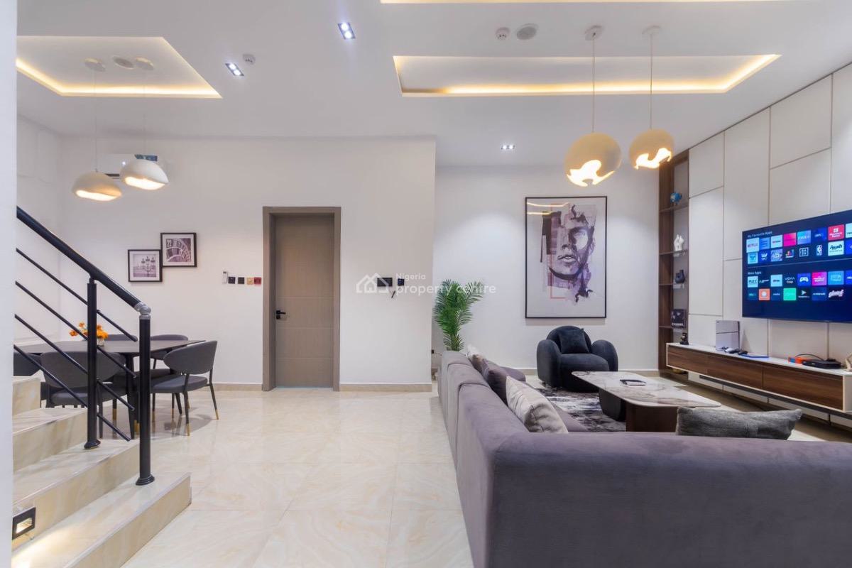 Gemini! One Bedroom Apartment at Olowo Eko, Lekki Phase1, Lekki Phase 1, Lekki, Lagos, Flat / Apartment Short Let