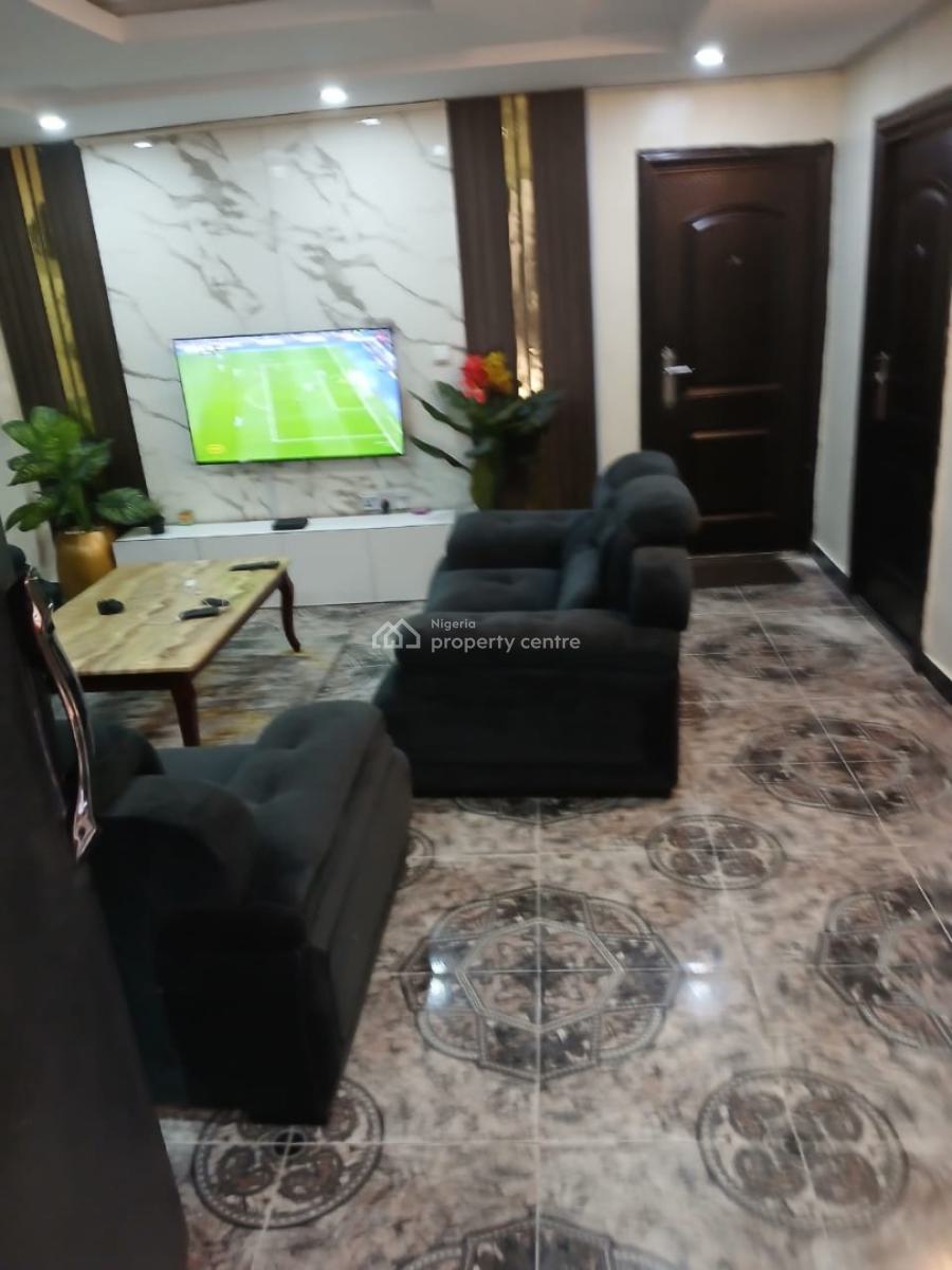 3 Bedrooms Flat, 10, Olufunmi Okikiolu Street, Off Toyin, Ikeja, Lagos, Flat / Apartment Short Let