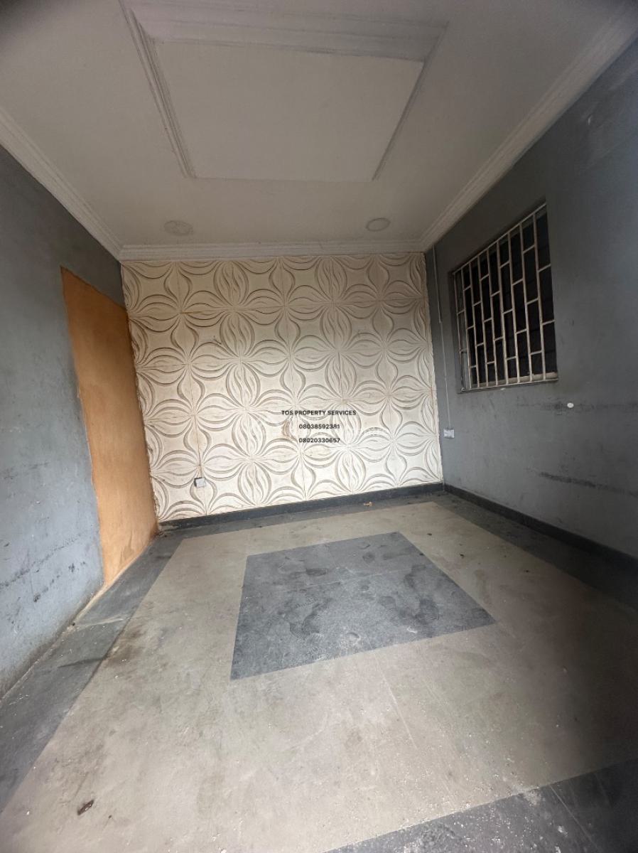 Shop on a Busy Road, By Herbert Macaulay Way, Yaba, Lagos, Shop for Rent