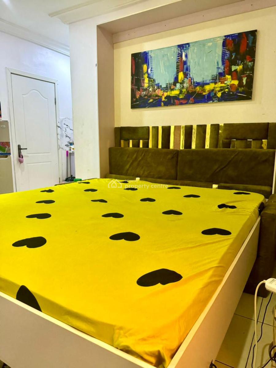 Luxury Furnished Room with Pool and Good Light in a Shared Apartment, in a Luxury Estate at Chevron Alternative, Lekki, Lagos, Self Contain (single Rooms) for Rent