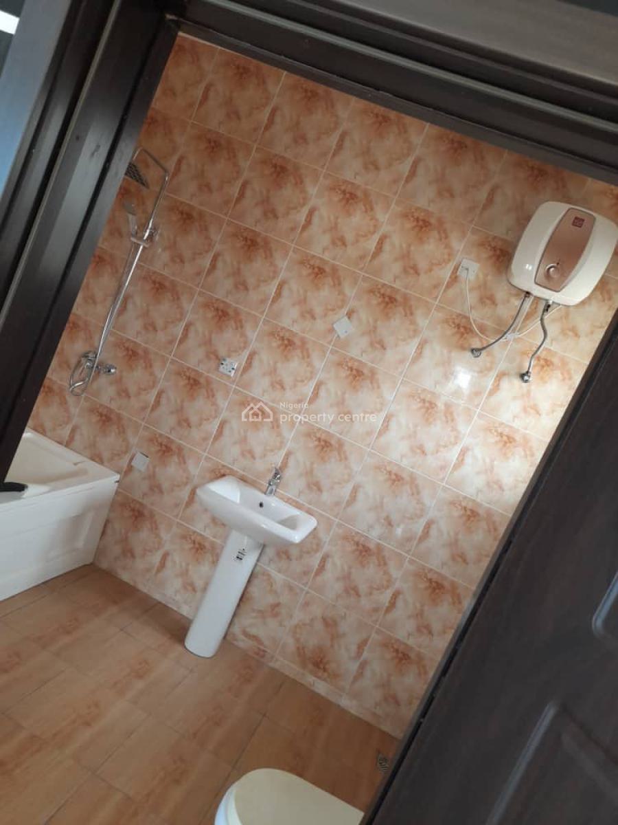 4 Bedroom Duplex, Ogombo Road, Ogombo, Ajah, Lagos, Semi-detached Duplex for Sale