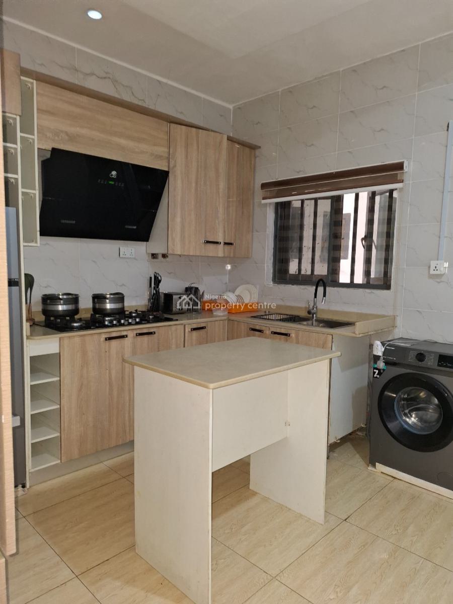Furnished 2 Bedroom Apartment, Guzape District, Abuja, Flat / Apartment Short Let