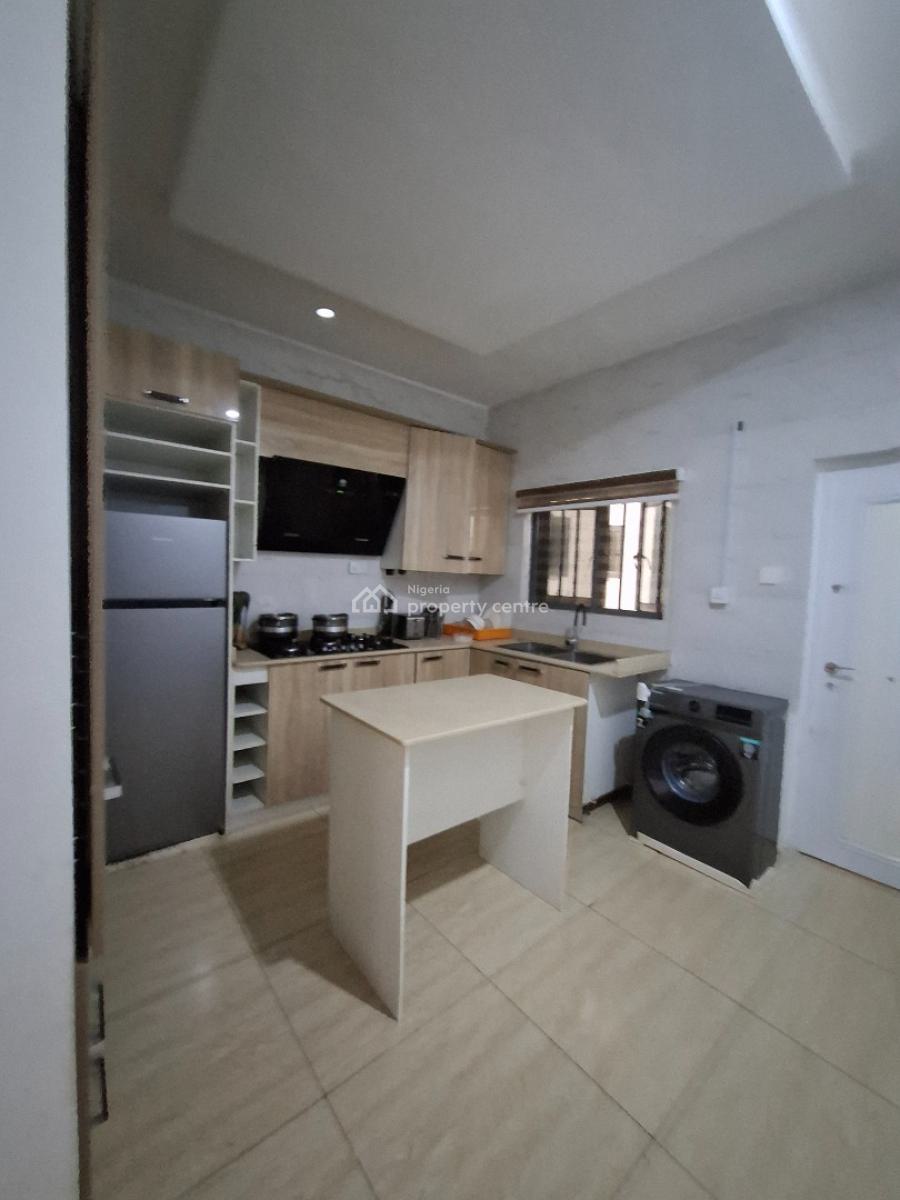 Standard and Furnished 2 Bedroom Apartment, Guzape District, Abuja, Flat / Apartment for Rent
