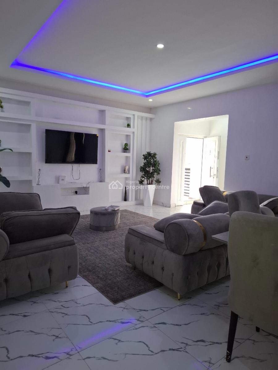 Standard and Furnished 2 Bedroom Apartment, Guzape District, Abuja, Flat / Apartment for Rent
