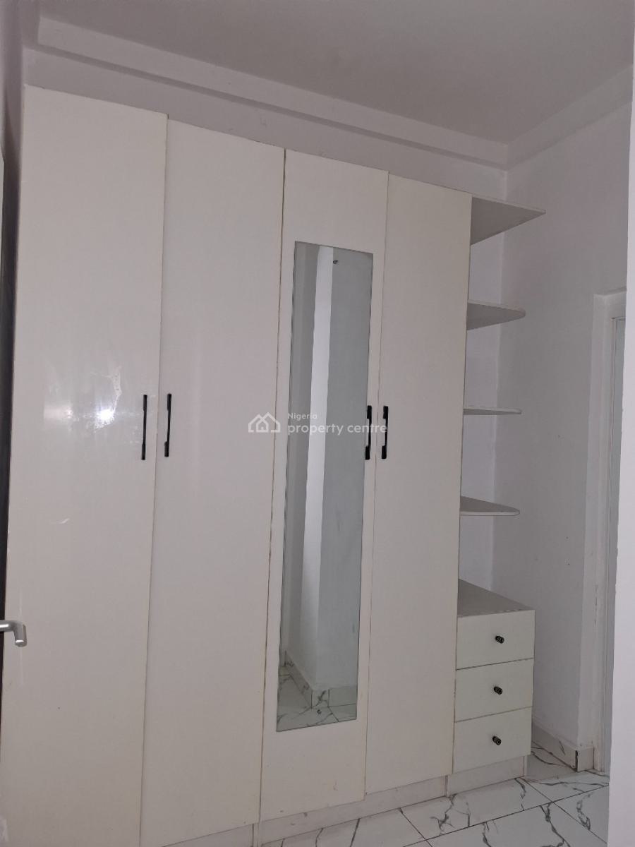 Standard and Furnished 2 Bedroom Apartment, Guzape District, Abuja, Flat / Apartment for Rent