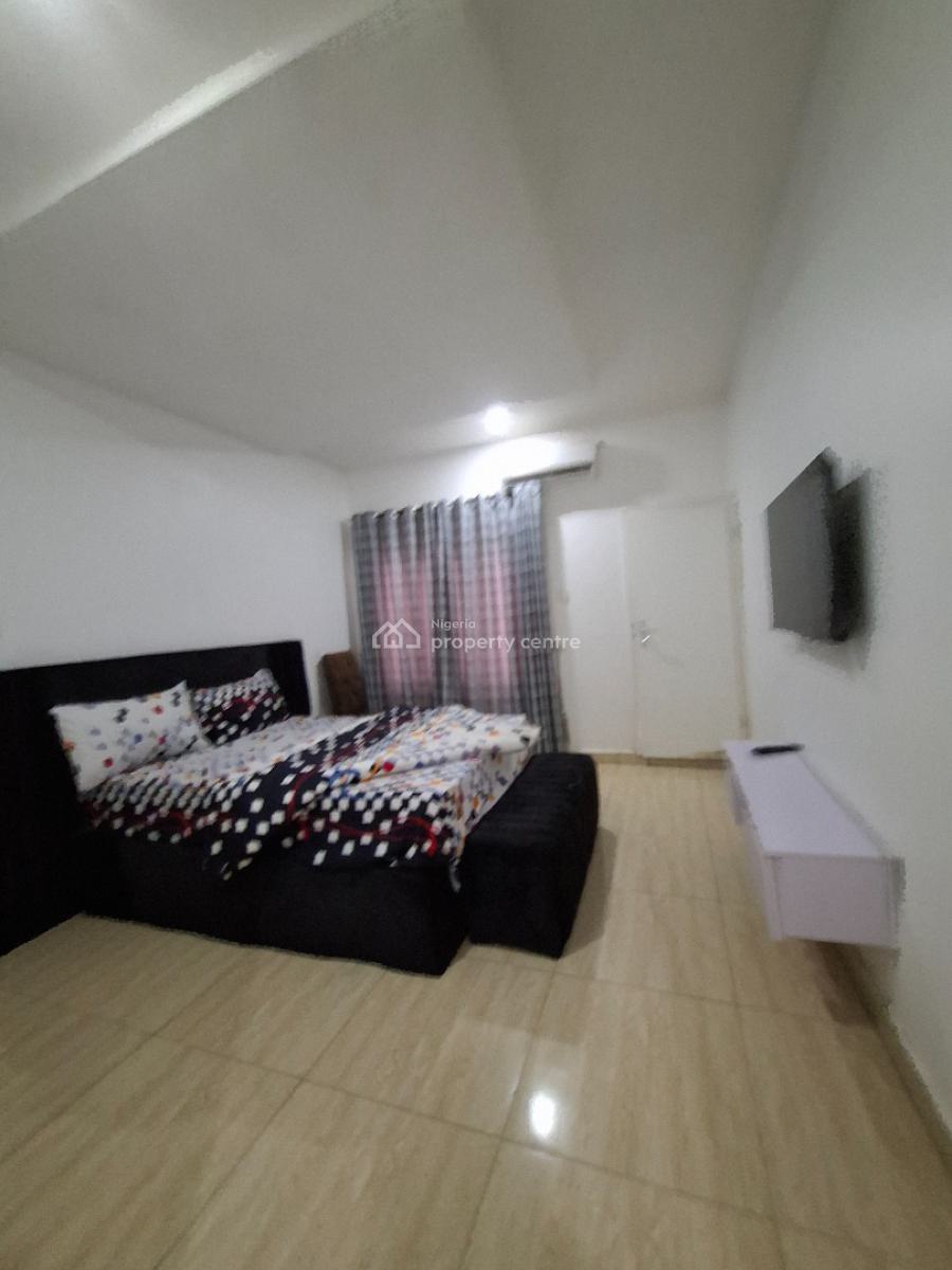 Standard and Furnished 2 Two Bedroom, Guzape District, Abuja, Flat / Apartment Short Let