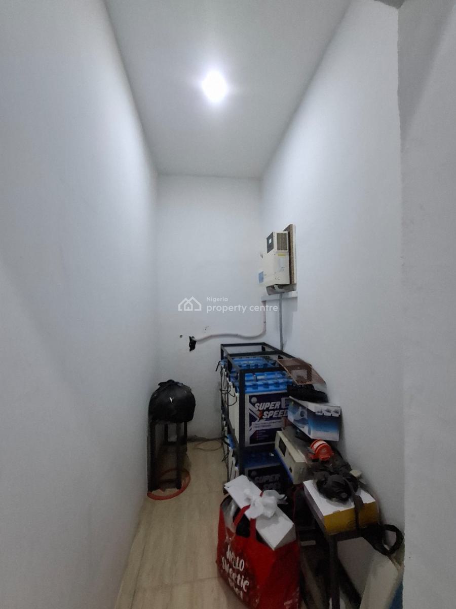Standard and Furnished 2 Two Bedroom, Guzape District, Abuja, Flat / Apartment Short Let