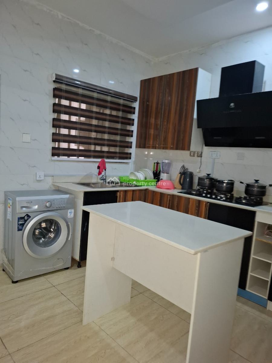 Standard and Furnished 2 Two Bedroom, Guzape District, Abuja, Flat / Apartment Short Let