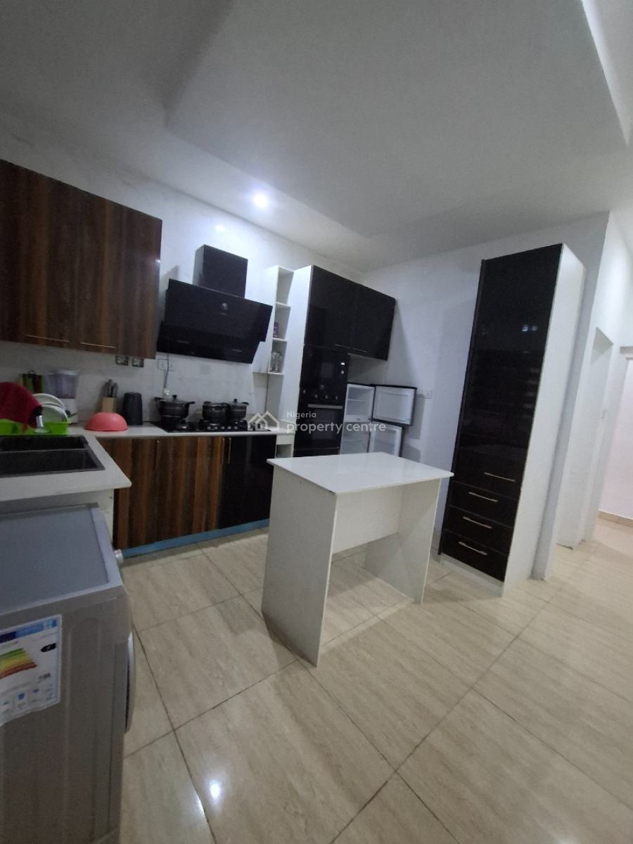 Serviced and Standard Two Bedroom Apartment, Guzape District, Abuja, Flat / Apartment for Rent