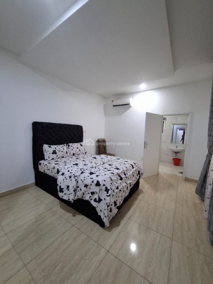 Serviced and Standard Two Bedroom Apartment, Guzape District, Abuja, Flat / Apartment for Rent