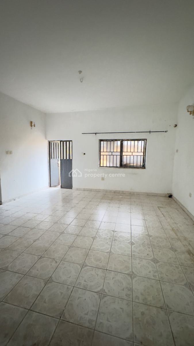 Newly Vacated 3 Bedroom Flat, Garki, Garki, Abuja, Flat / Apartment for Rent