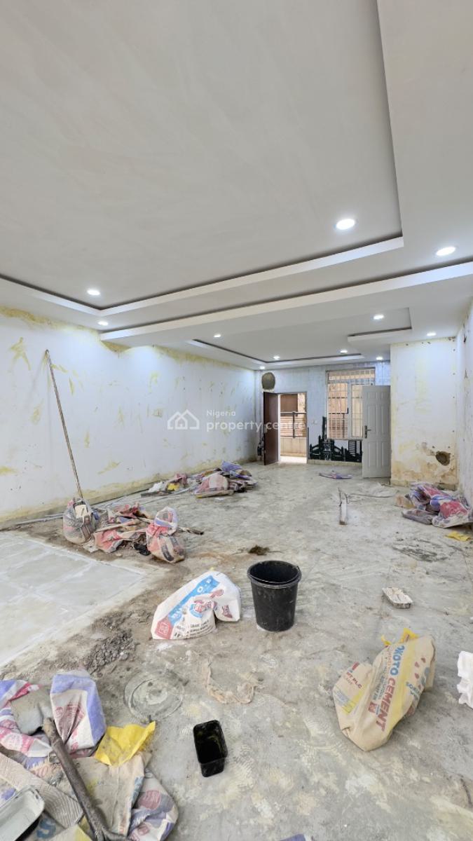 Shop // Office Space, Wuse 2, Wuse 2, Abuja, Plaza / Complex / Mall for Rent