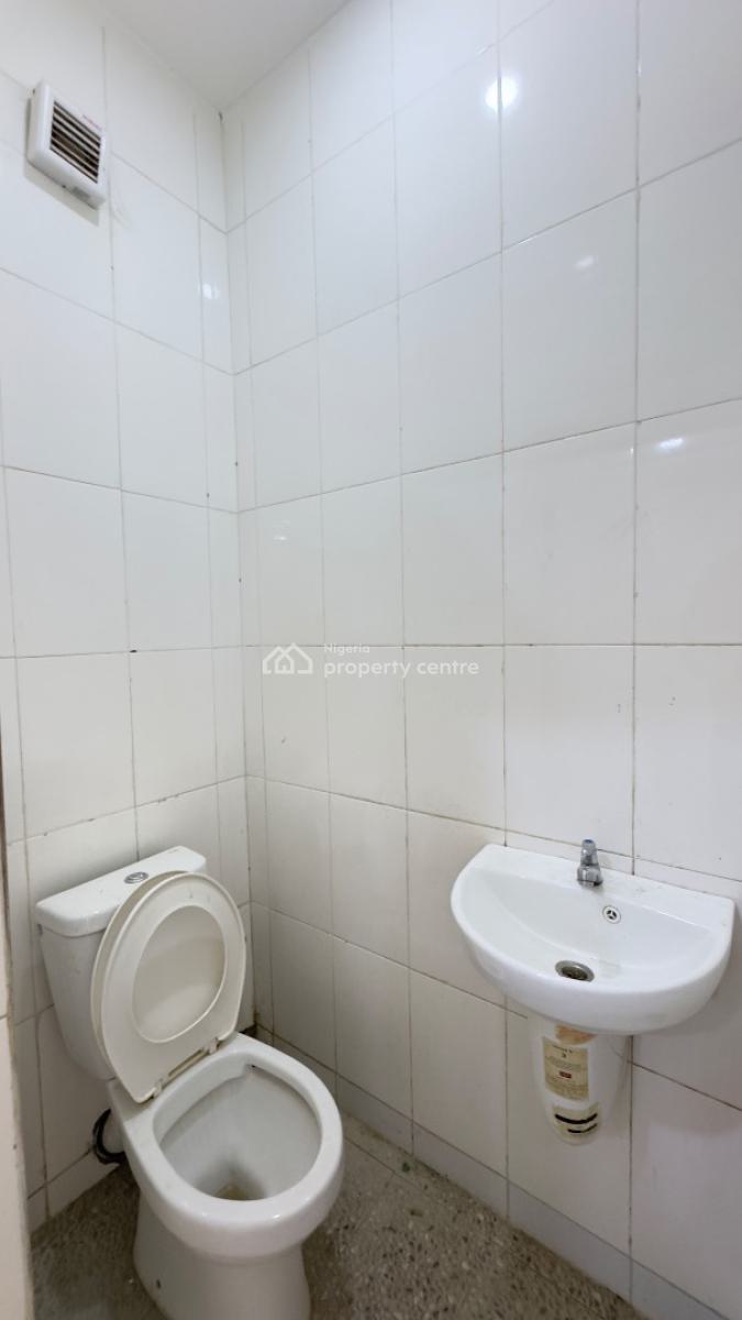Shop // Office Space, Wuse 2, Wuse 2, Abuja, Plaza / Complex / Mall for Rent