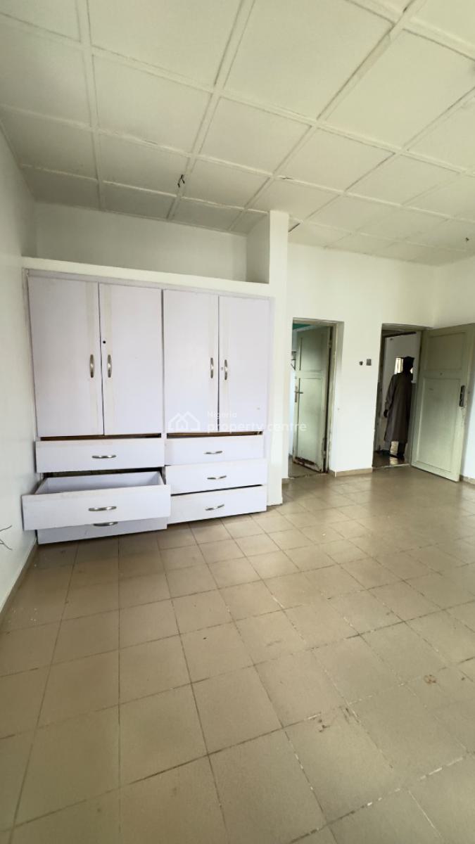 Newly Vacated 3 Bedroom Flat, Garki 2, Garki, Abuja, Flat / Apartment for Rent
