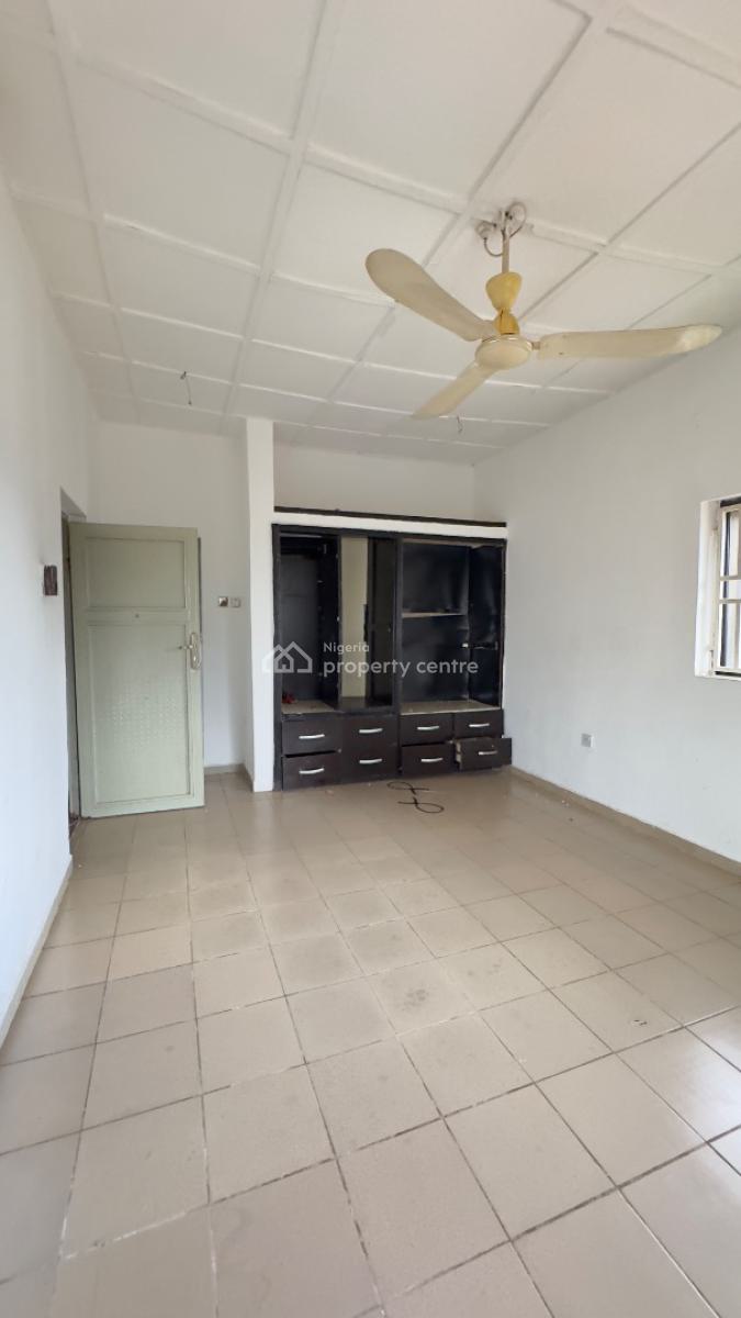 Newly Vacated 3 Bedroom Flat, Garki 2, Garki, Abuja, Flat / Apartment for Rent