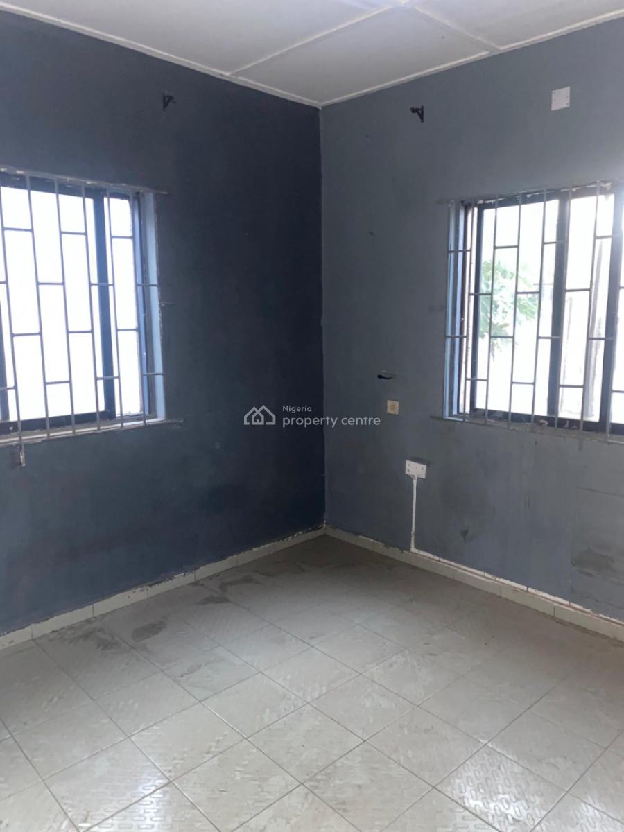 2 Bedroom Flat, Fadeyi, Shomolu, Lagos, Flat / Apartment for Rent