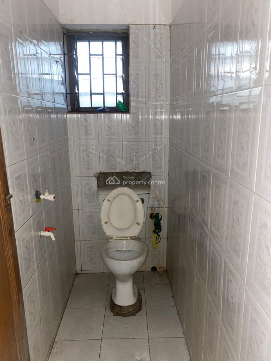 2 Bedroom Flat, Fadeyi, Shomolu, Lagos, Flat / Apartment for Rent