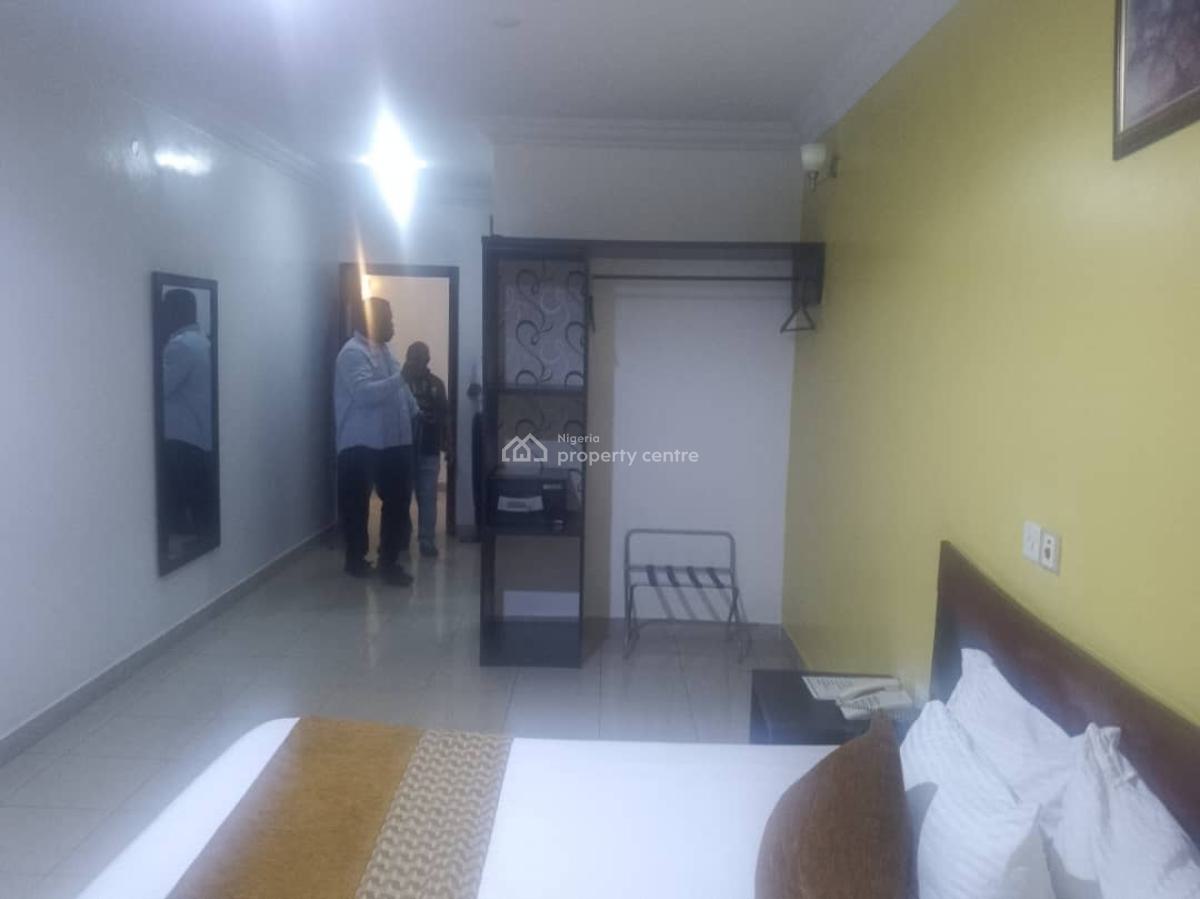32 Rooms Hotel with Gym, Swimming Pool  and Event Lounge, Ikeja Gra, Ikeja, Lagos, Hotel / Guest House for Rent