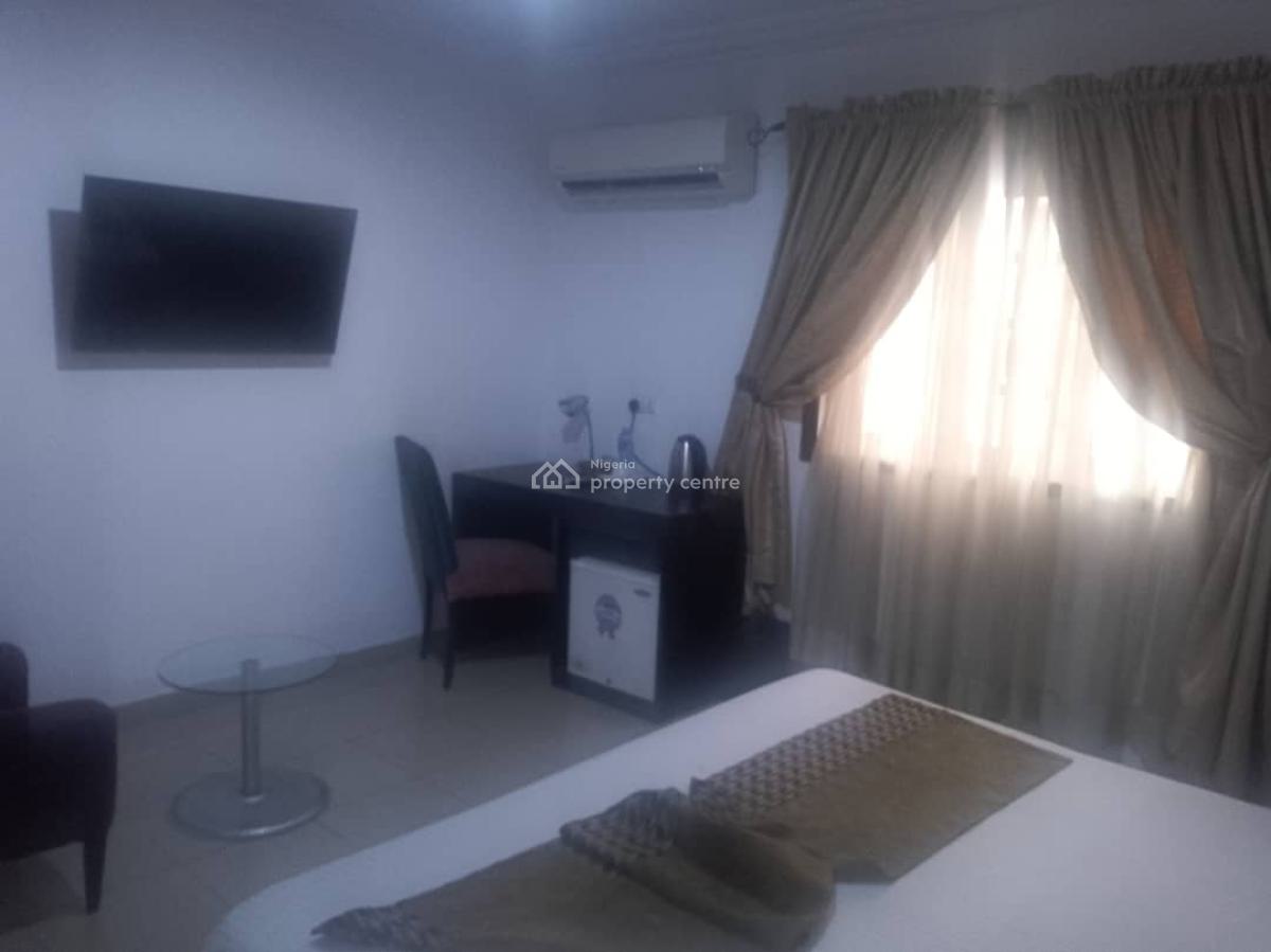 32 Rooms Hotel with Gym, Swimming Pool  and Event Lounge, Ikeja Gra, Ikeja, Lagos, Hotel / Guest House for Rent