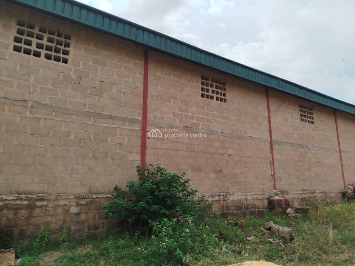 Massive Warehouse on 12 Plots By Airport Road, Enugu, Emene, Enugu, Enugu, Warehouse for Sale