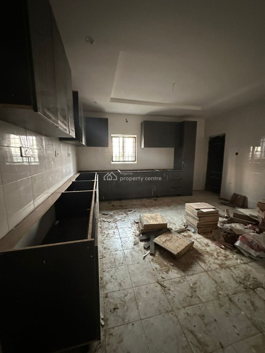 Massive 3 Bedrooms Apartment with Bq, Kukwaba, Abuja, Flat / Apartment for Sale