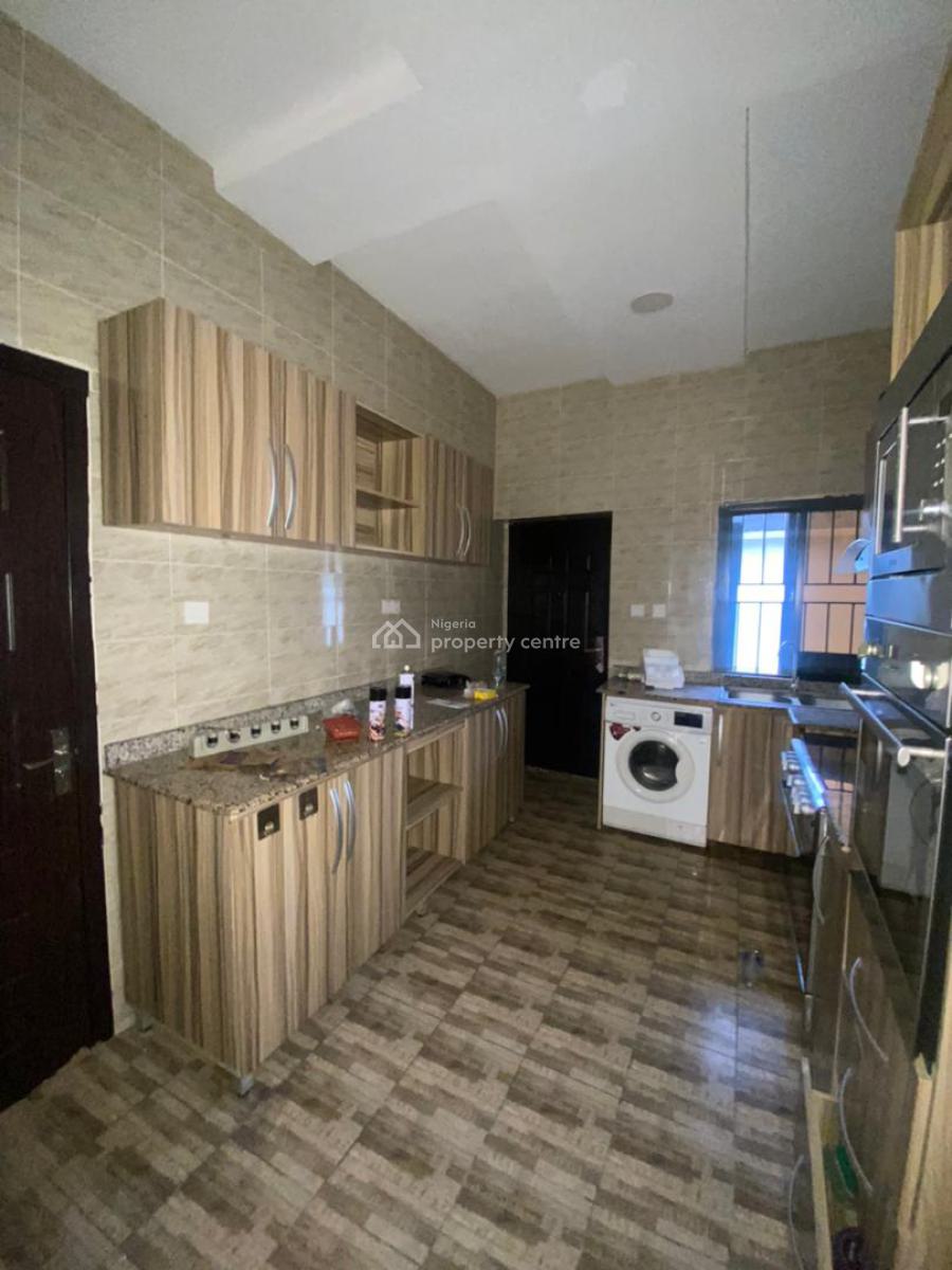 Spacious 2 Bedroom Apartment in a Serene Environment, Ikate Elegushi, Lekki, Lagos, Flat / Apartment for Rent