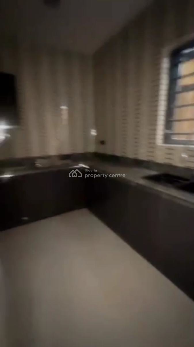 Specious and Executive 2 Bedroom Apartment  Real, Shomolu, Shomolu, Lagos, Flat / Apartment for Rent