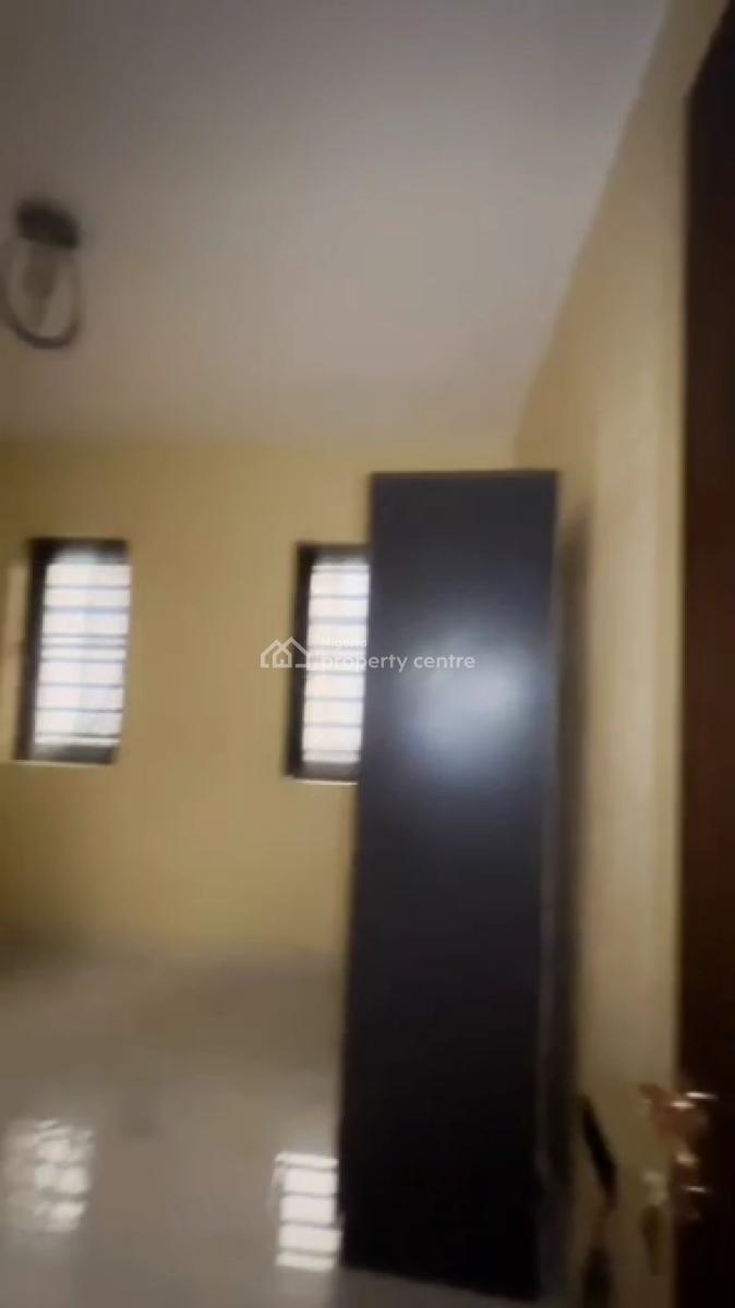 Specious and Executive 2 Bedroom Apartment  Real, Shomolu, Shomolu, Lagos, Flat / Apartment for Rent