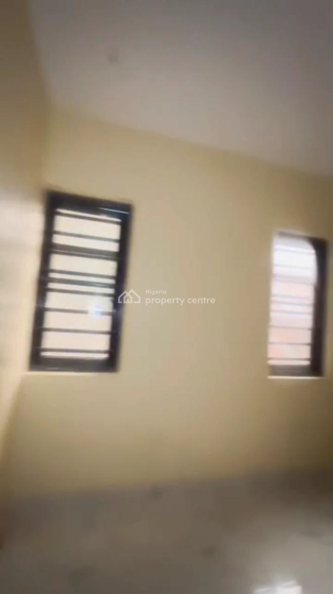 Specious and Executive 2 Bedroom Apartment  Real, Shomolu, Shomolu, Lagos, Flat / Apartment for Rent